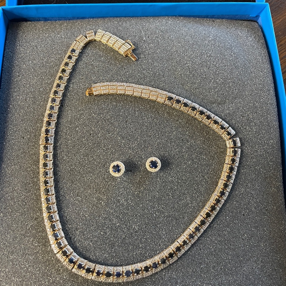 Elegant Gold and Silver Jewelry Set